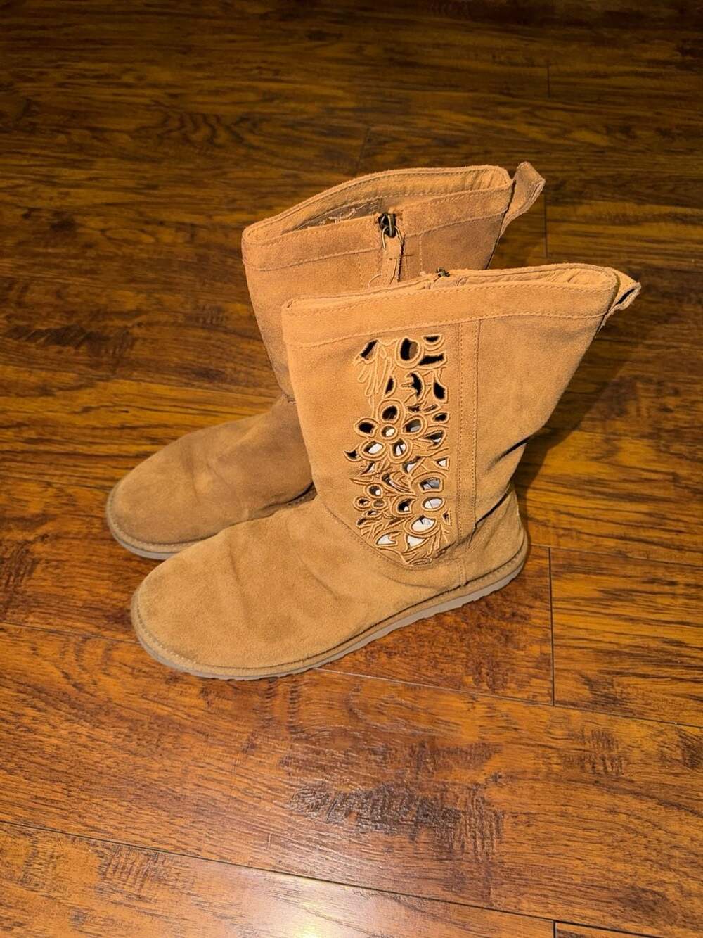 UGG Lo Pro Floral Cutout Boots Chestnut Suede